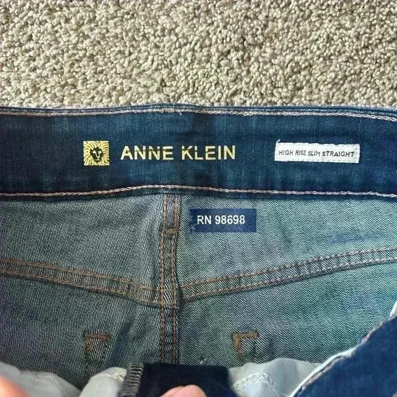 Anne Klein high rise slim straight size 8 petite - Picture 3 of 4